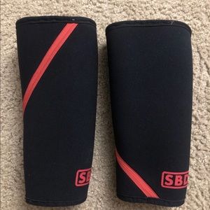 SBD KNEE SLEEVES SIZE SMALL
